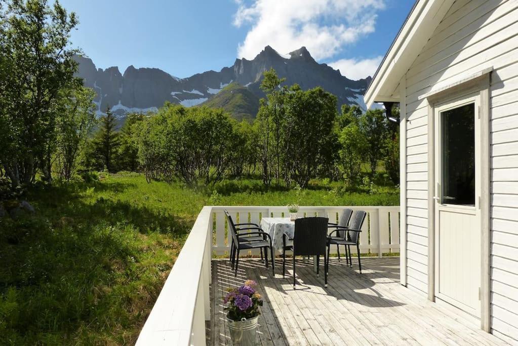 Cozy Apartment Between Sea And Mountains Mefjordvaer ภายนอก รูปภาพ