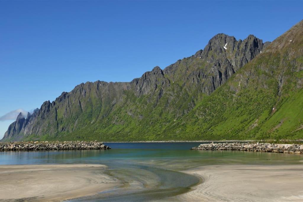 Cozy Apartment Between Sea And Mountains Mefjordvaer ภายนอก รูปภาพ